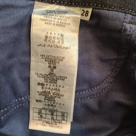 Guess Daredevil Lowrise Bootcut Jeans  - Size 28 x 32 - Picture 5 of 6